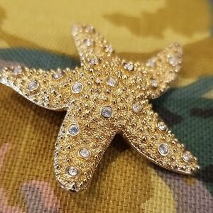 Swarovski Gold Crystal Starfish Brooch!!! NWOT!!!